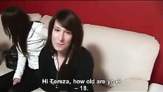 Nastolatki na domowej imprezie